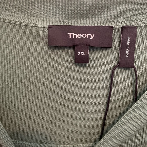 THEORY Crewneck lightweight sweater In green - Picture 9 of 14